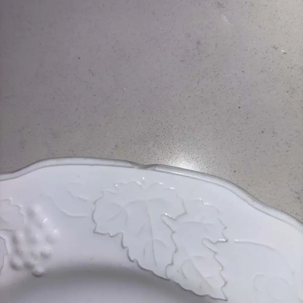 Vintage Indiana Glass Colony Harvest Grape White Milk Glass Dinner Plates (12)